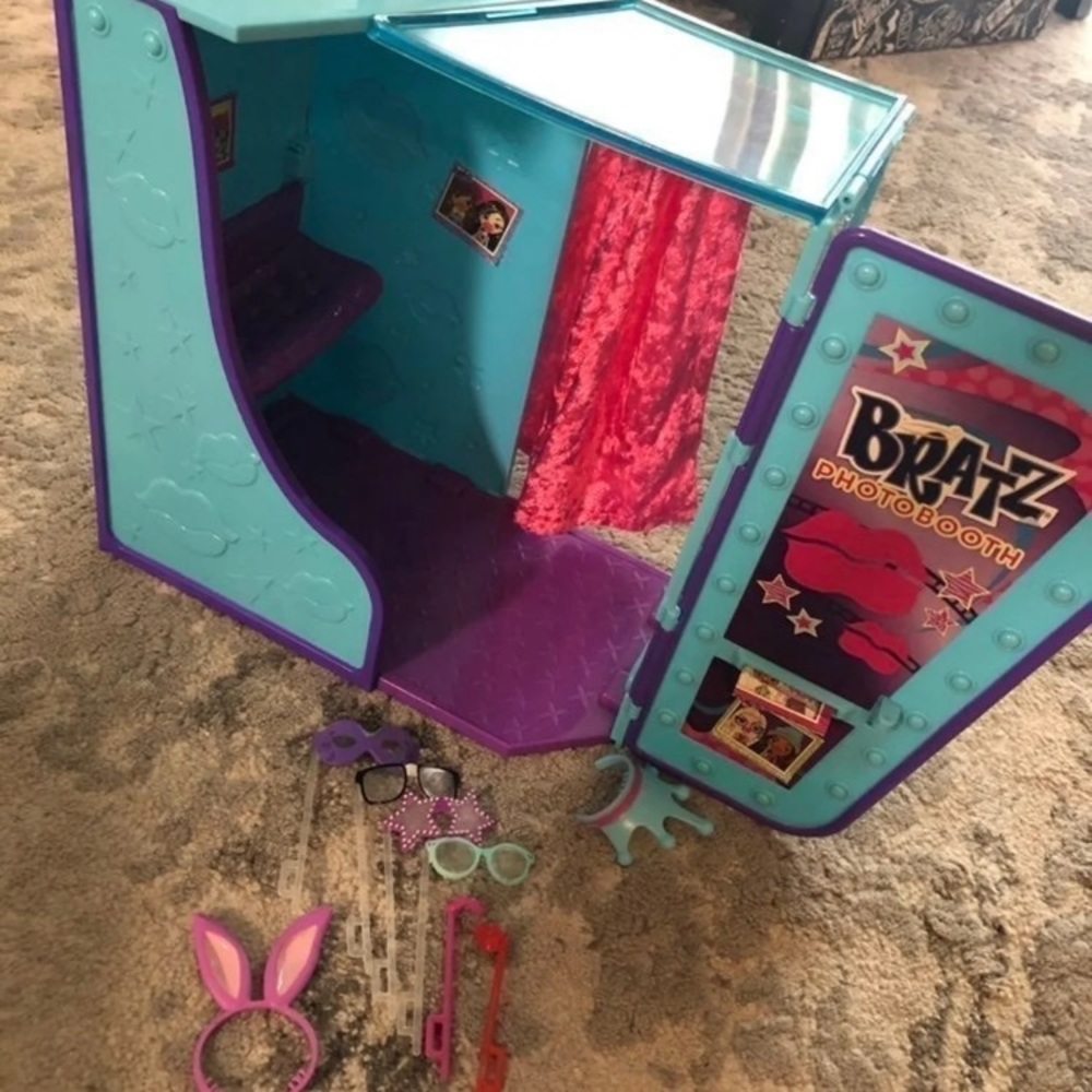 BRATZ selfie snaps photo booth toy- RARE